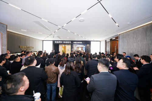 市场正热如鱼得水强势领先助力加盟商稳定盈利j9九游会俱乐部登录入口布艺窗帘品牌加盟(图4)