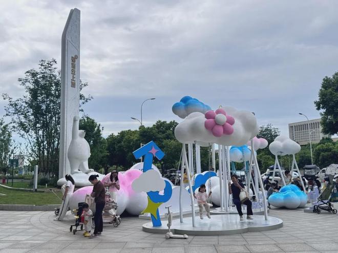 业亲子友好细节让人失望暂不推荐带娃去J9九游会实地打卡成都 3 处新开商(图1)