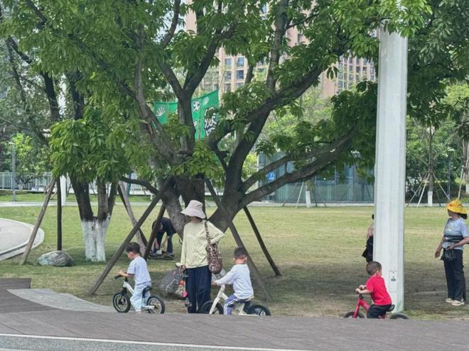 业亲子友好细节让人失望暂不推荐带娃去J9九游会实地打卡成都 3 处新开商(图17)